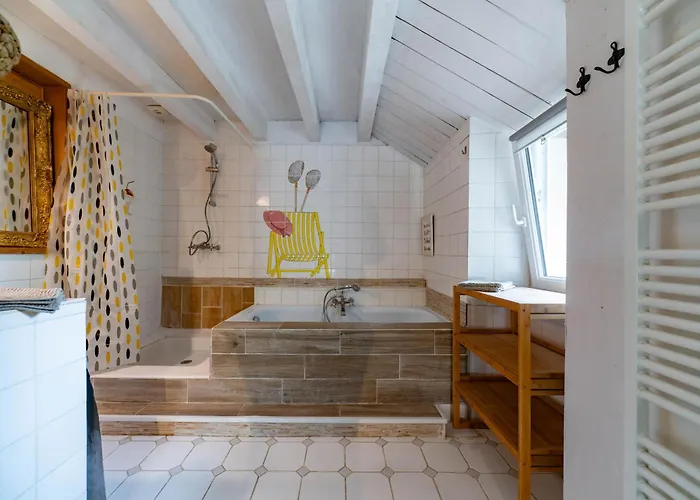 Grande Maison - 3 Et Jardin * Creuzier-le-Neuf