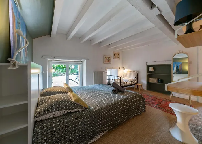 Grande Maison - 3 Et Jardin Villa